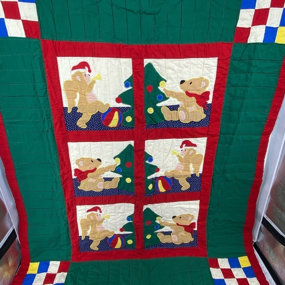 Vintage Pacific Ent Christmas Bear Monkey Embroidered Quilt 60x47‎